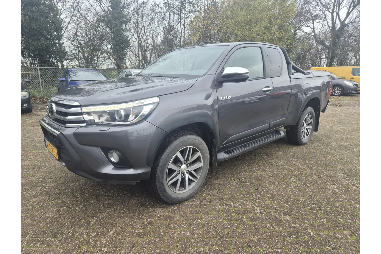 Toyota Hilux 2.4 D-4D-F Xtra Cab Challenger 2019, foto 1