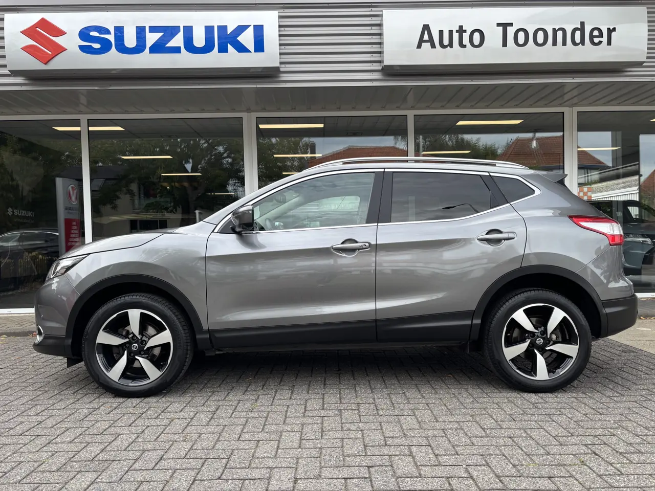 Nissan Qashqai 1.6 N-Connecta 2017, foto 1