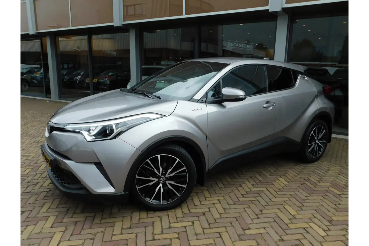 Toyota C-HR 1.8 Hybrid Dynamic 2018, foto 1