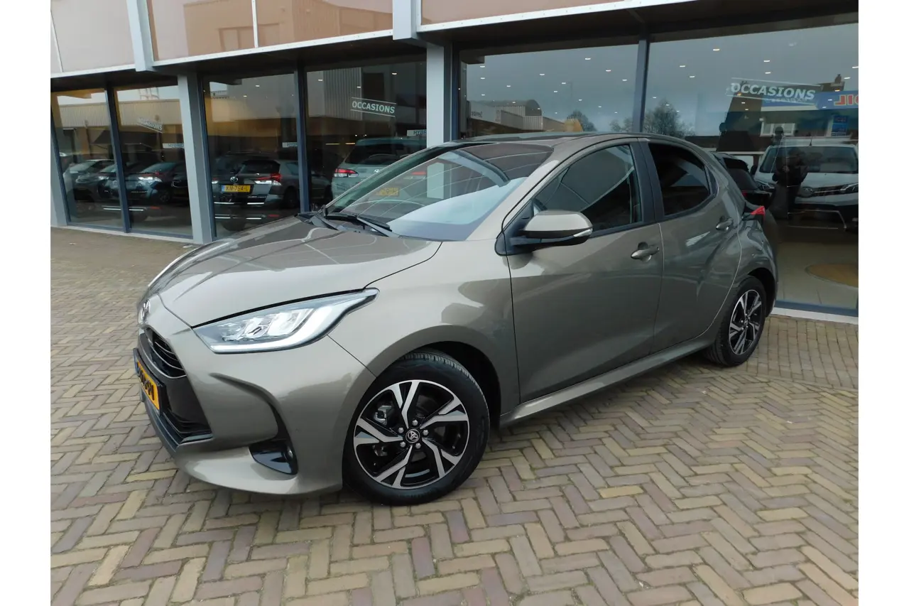 Toyota Yaris 1.5 Hybrid 115 First Edition 2024, foto 1