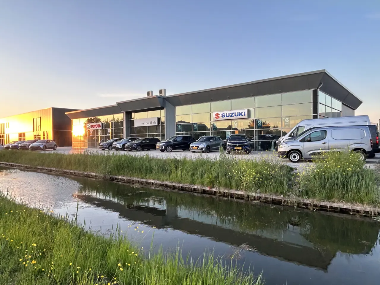 Suzuki Ignis 1.2 Smart Hybrid Comfort Parkeersensoren Trekhaak Airco 2022, foto 1