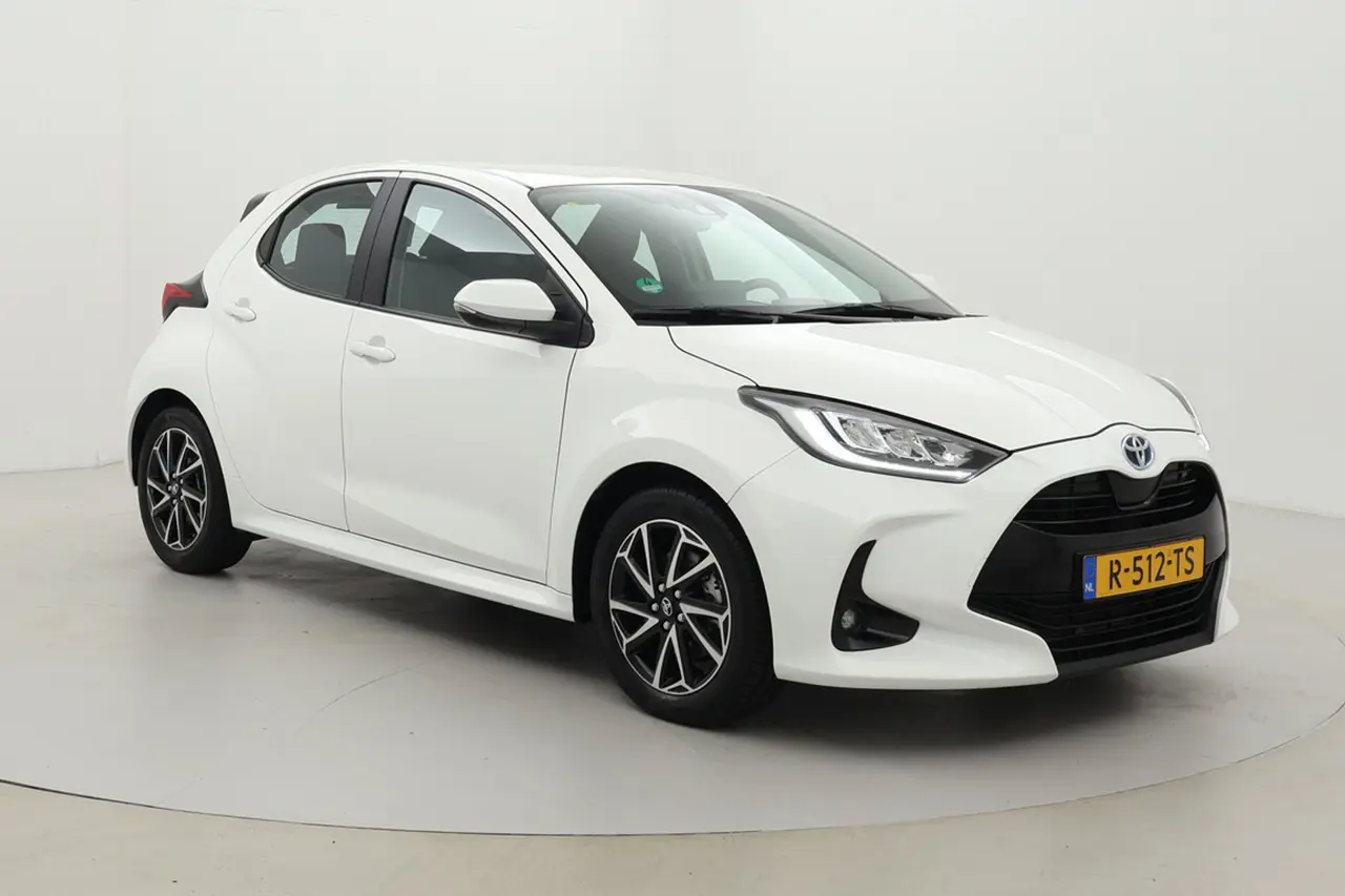 Toyota Yaris 1.5 Hybrid Dynamic 2022, foto 1