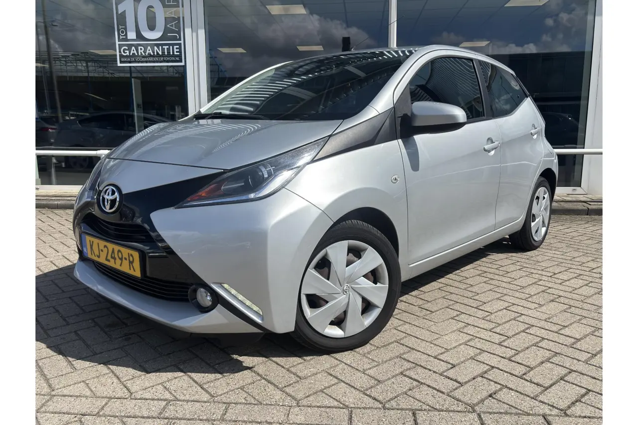 Toyota Aygo 1.0 VVT-i X-Play 2016, foto 1