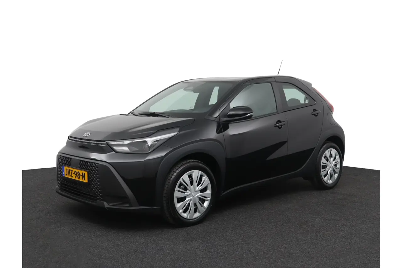 Toyota Aygo X Hybrid 115 Play 2026, foto 1