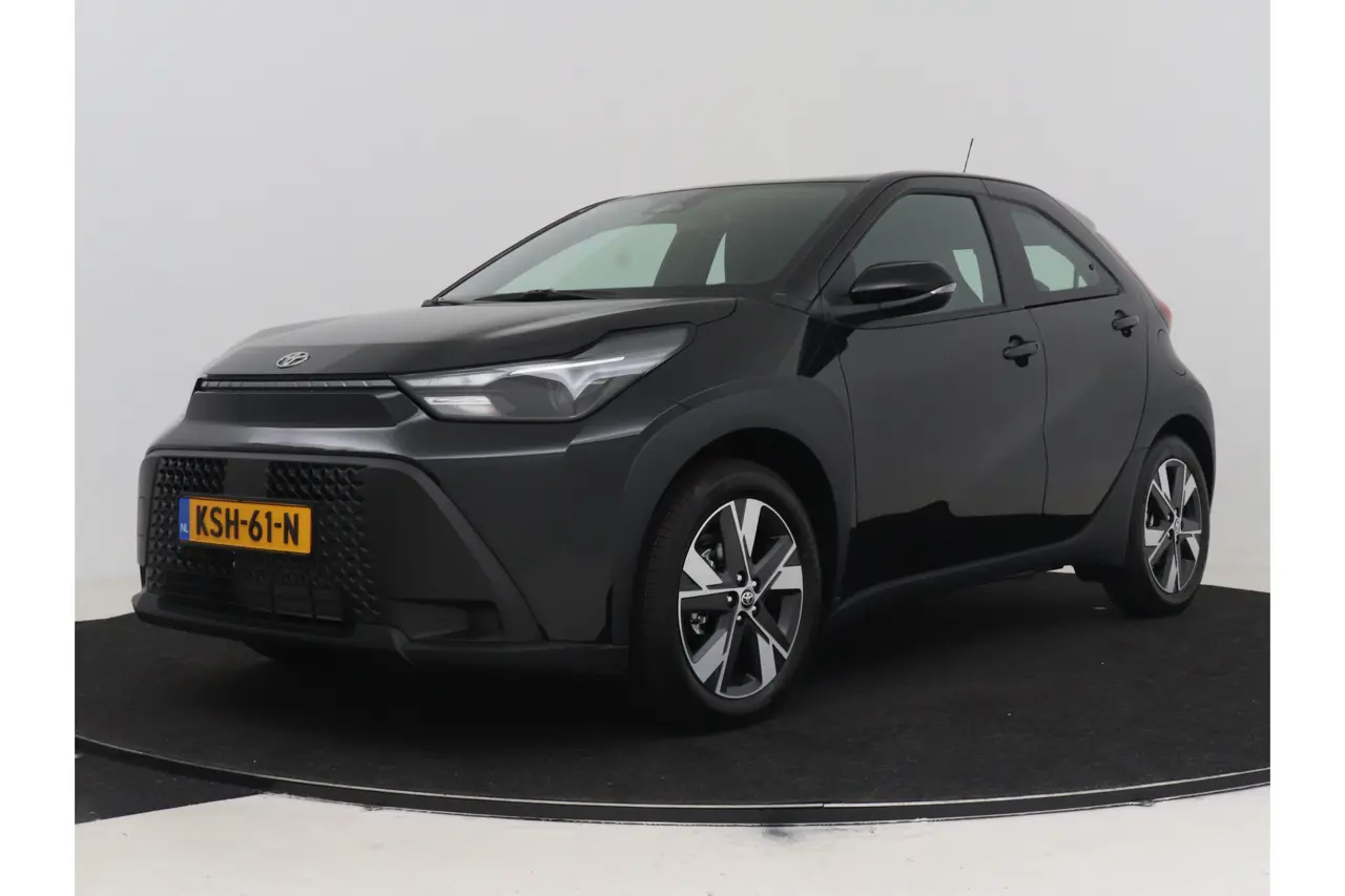 Toyota Aygo X Hybrid 115 Play 2026, foto 1
