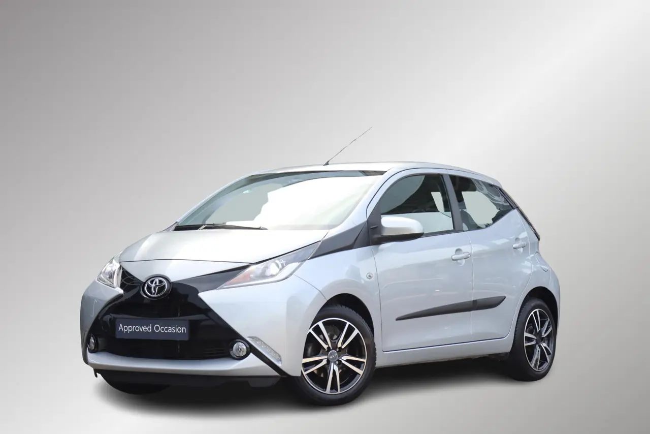 Toyota Aygo 1.0 VVT-i X-Play, Automaat, Velgen, Navi, 2015, foto 1
