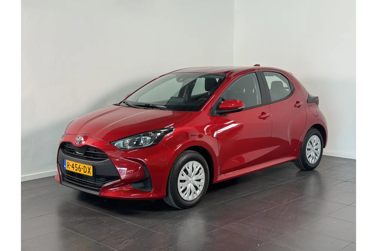 Toyota Yaris 1.5 VVT-i Active 2022, foto 1