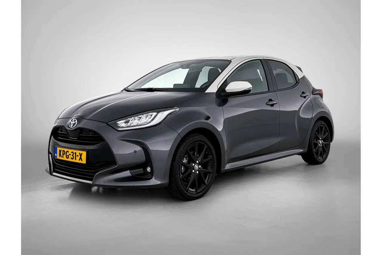 Toyota Yaris 1.5 Hybrid Executive 2022, foto 1