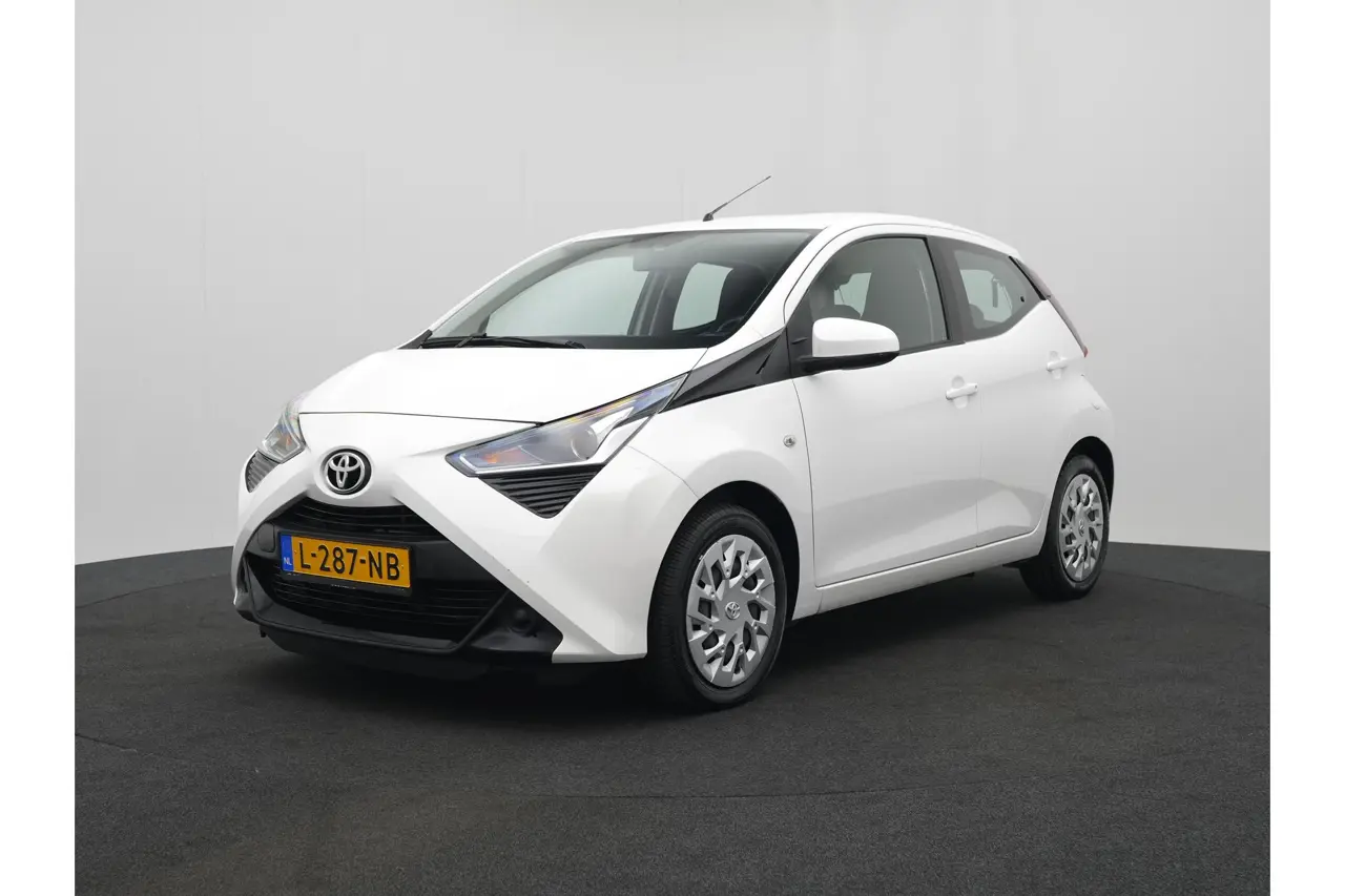 Toyota Aygo 1.0 VVT-i X-Play 2021, foto 1