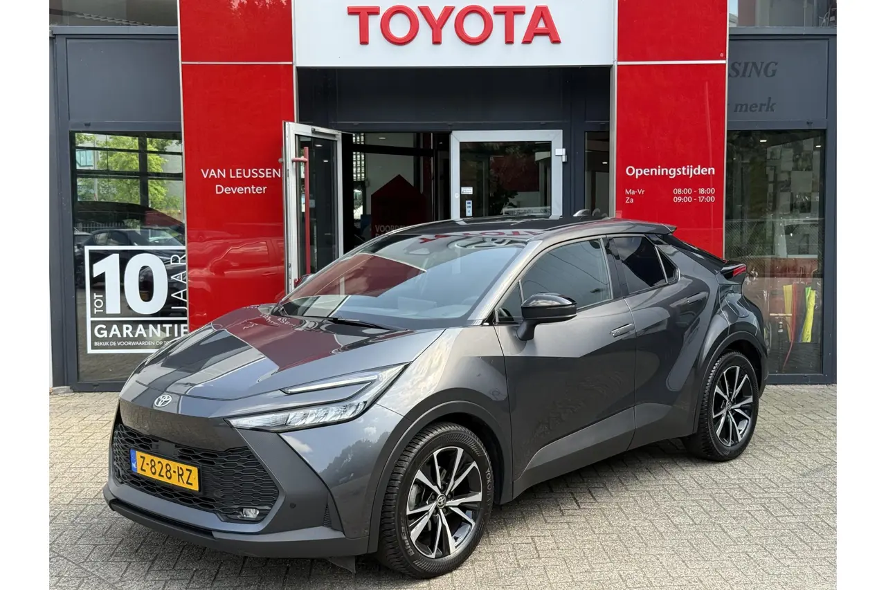 Toyota C-HR 1.8 Hybrid 140 Dynamic 2024, foto 1