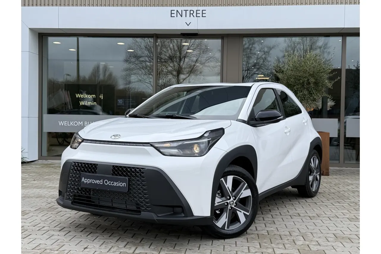 Toyota Aygo X Hybrid 115 Play 2026, photo 1
