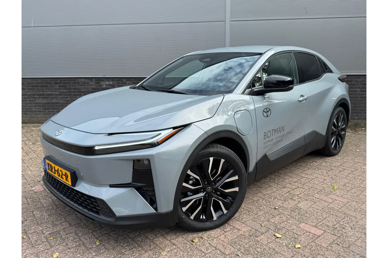 Toyota C-HR First Edition 77 kWh Demonstratievoertuig 2026, foto 1