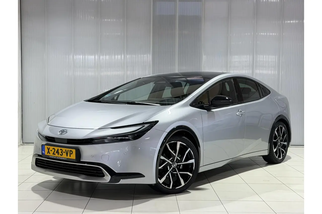 Toyota Prius 2.0 Plug-in Executive 2024, foto 1