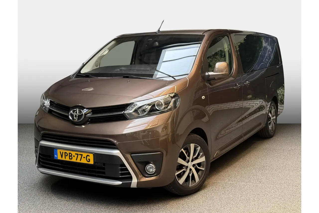 Toyota Proace Worker 2.0 D-4D Executive Long Dc Verso 2022, foto 1