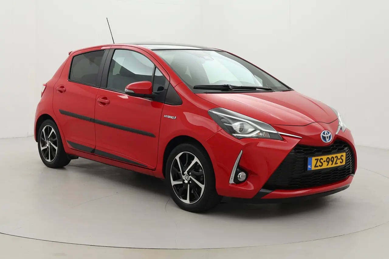 Toyota Yaris 1.5 Hybrid Premium 2019, foto 1