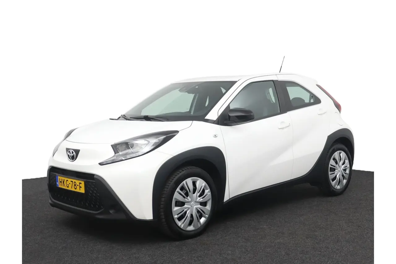 Toyota Aygo X 1.0 VVT-i Mt Play 2025, foto 1