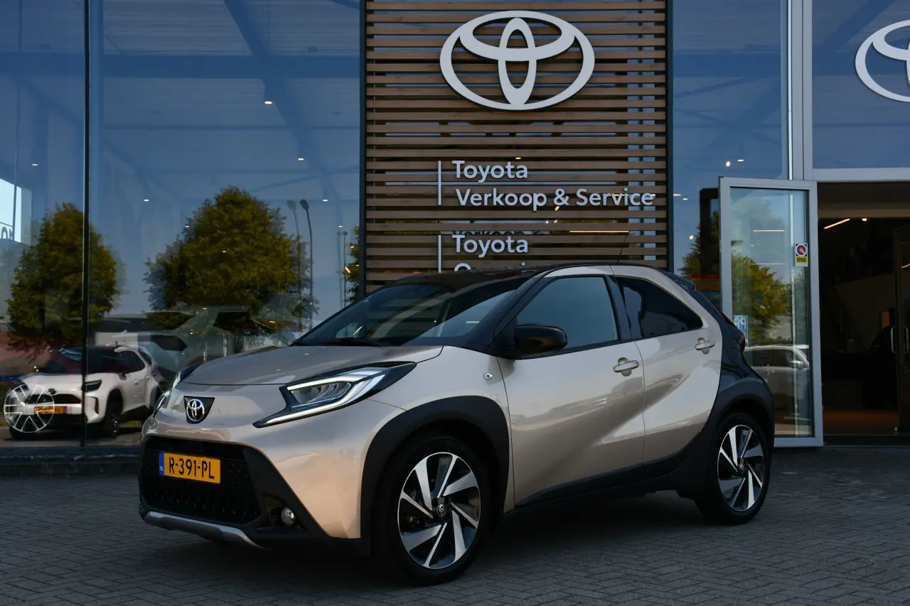 Toyota Aygo X 1.0 VVT-i S-CVT Envy Automaat 73Pk 2022, foto 1