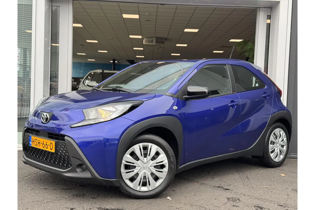 Toyota Aygo X 1.0 VVT-i Mt Play 2025, foto 1