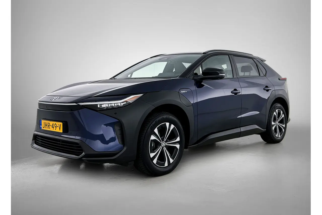 Toyota bZ4X Dynamic 71 kWh 2025, foto 1