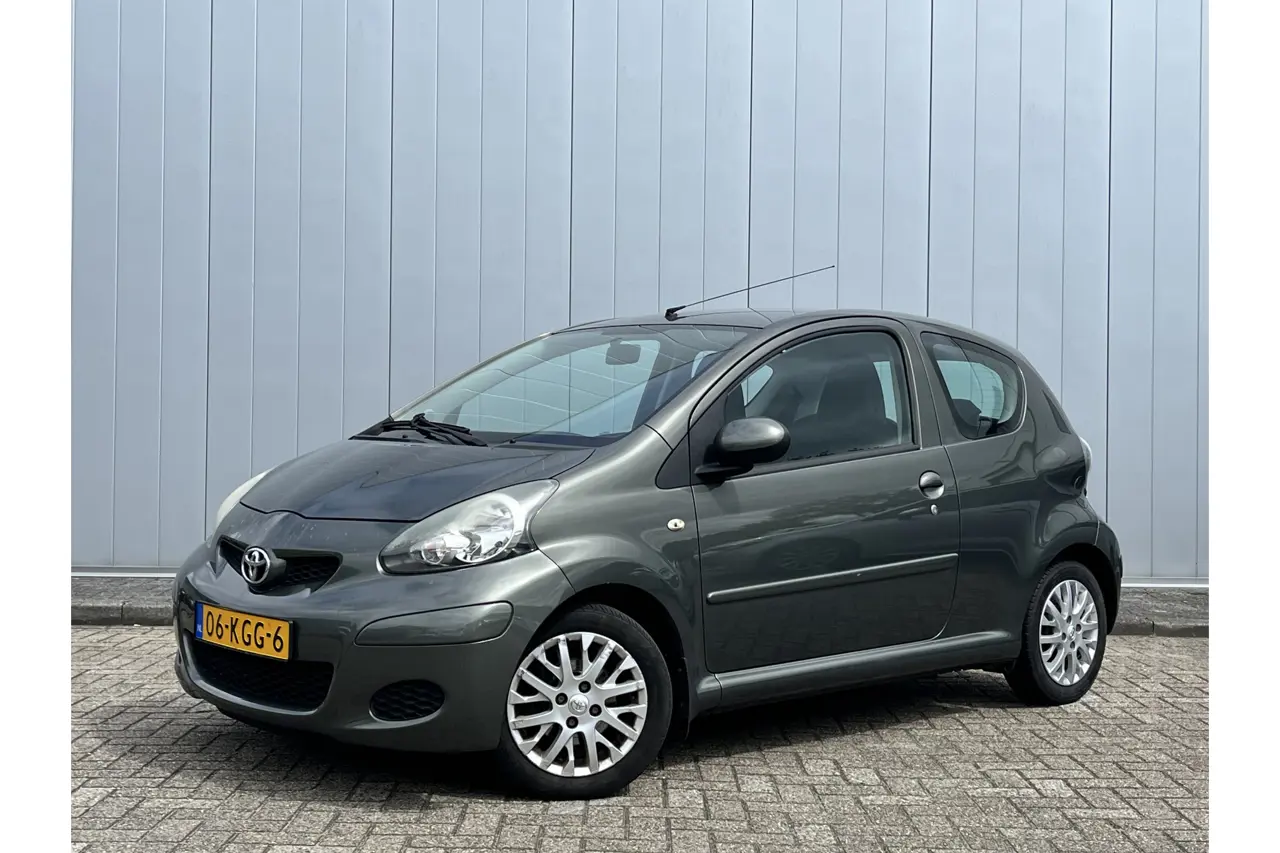 Toyota Aygo 1.0-12V Aspiration Automaat Green Airco Cruise Lichtmetaal Alcantara 2009, foto 1