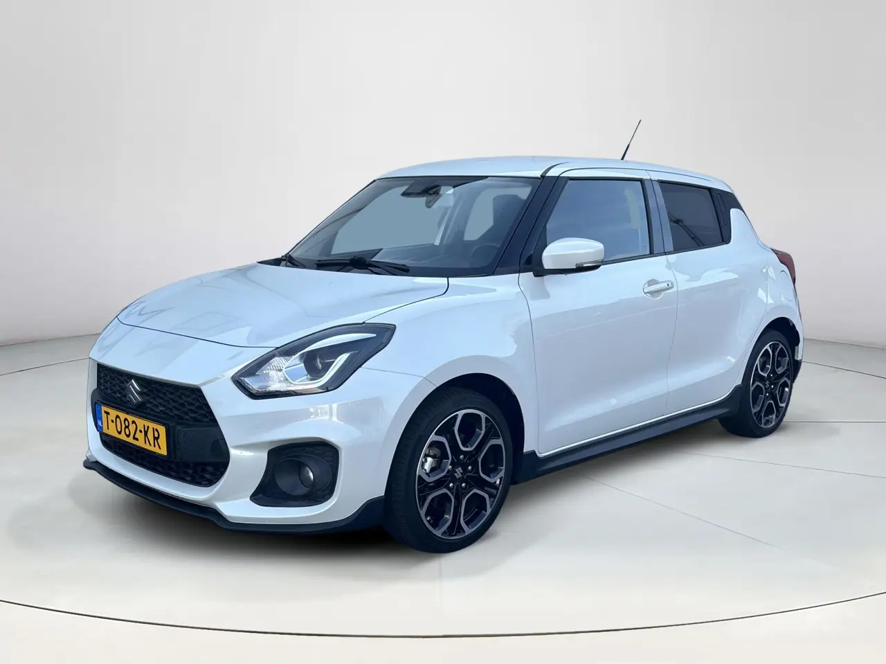 Suzuki Swift 1.4 Sport 2018, foto 1