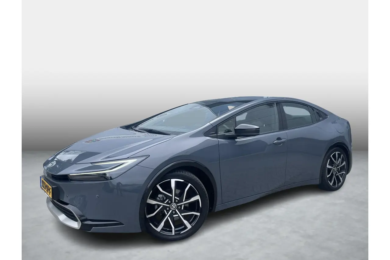 Toyota Prius 2.0 Plug-In Executive Panoramadak All Seasonbanden 2024, foto 1
