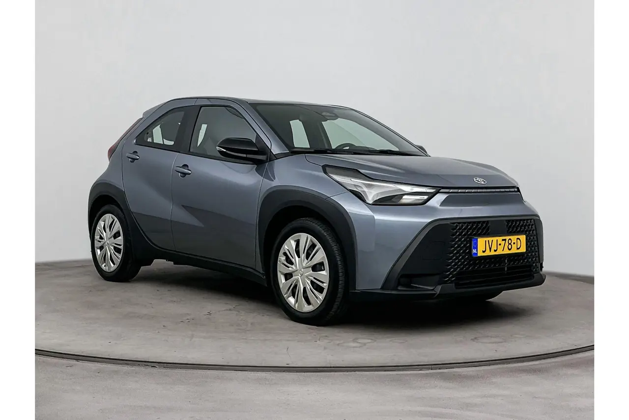 Toyota Aygo X Hybrid 115 Play 2026, foto 1
