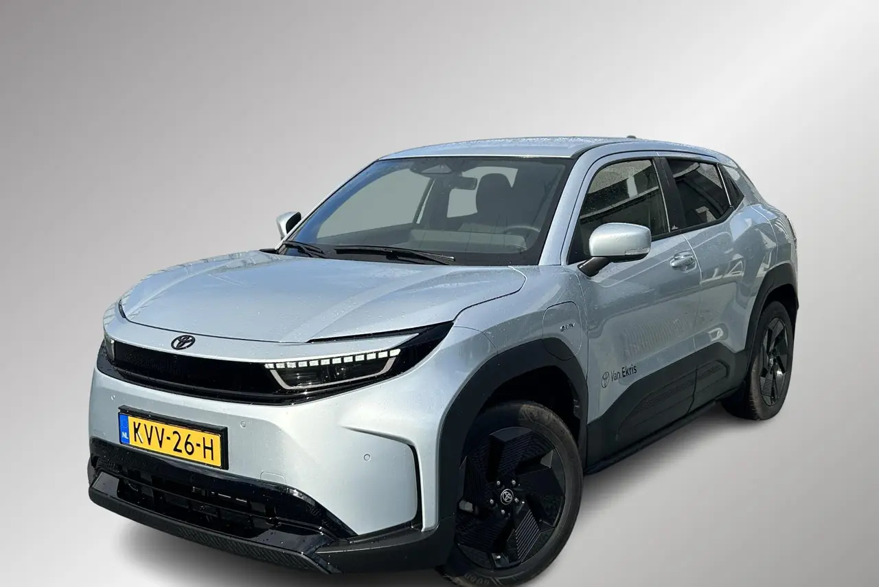 Toyota Urban Cruiser Dynamic Adventure 61 kWh, Trekhaak, Spatlappen! 2026, foto 1