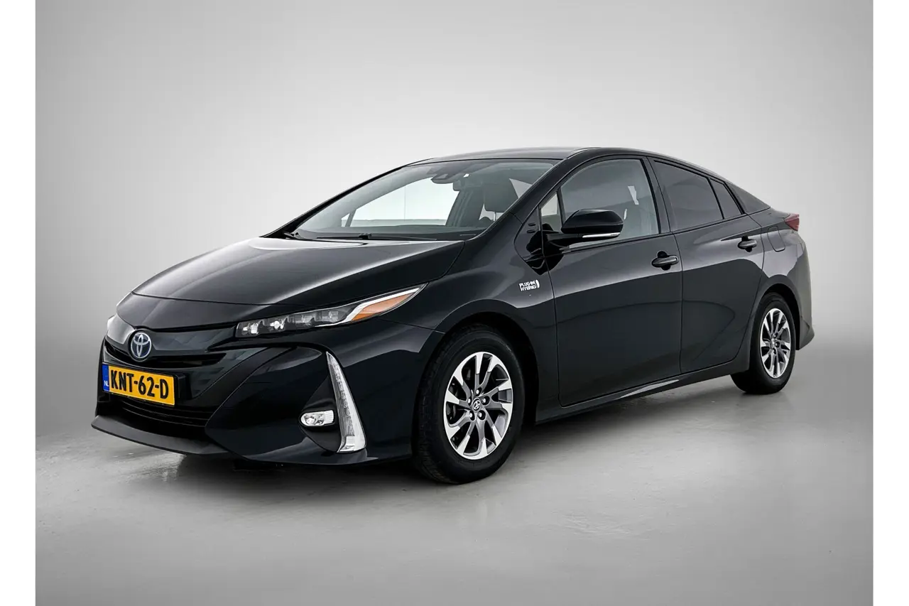 Toyota Prius 1.8 Plug-In Dynamic 2020, foto 1
