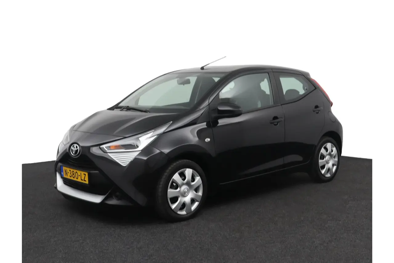 Toyota Aygo 1.0 VVT-i X-Play 2021, foto 1