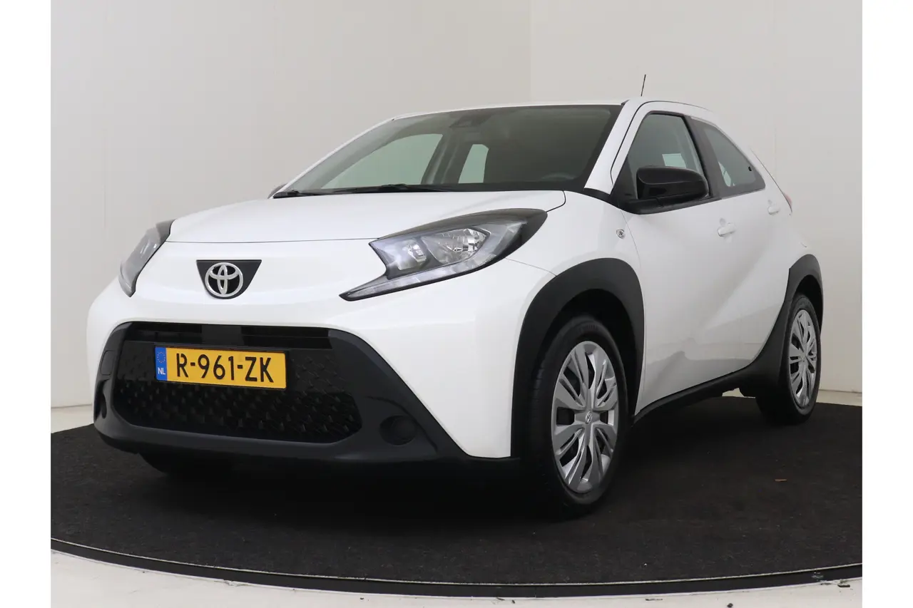 Toyota Aygo X 1.0 VVT-i Mt Play 2023, foto 1