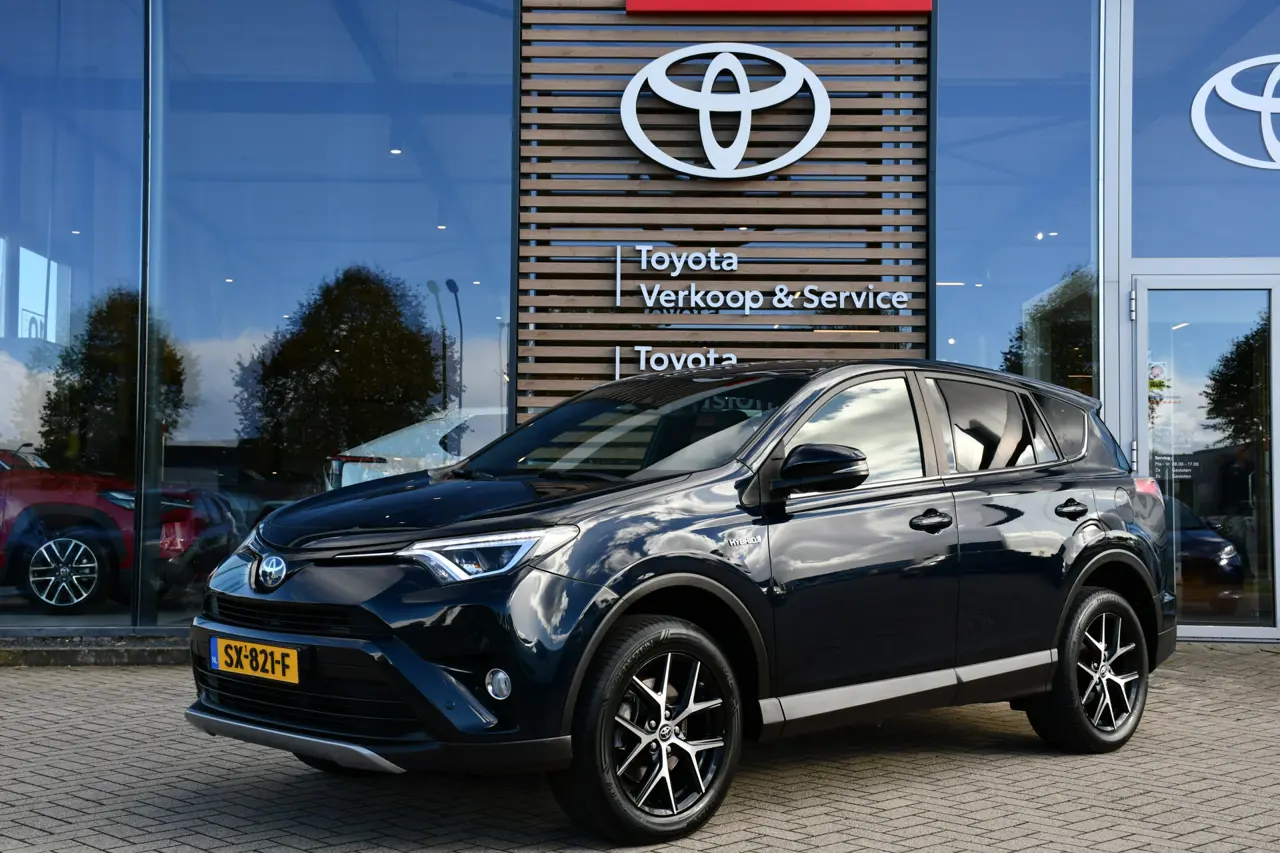Toyota RAV4 2.5 Hybrid AWD Dynamic Plus 197Pk 2018, foto 1
