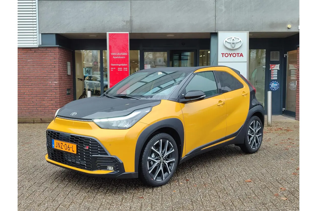 Toyota Aygo X Hybrid 115 Gr-Sport 2025, foto 1