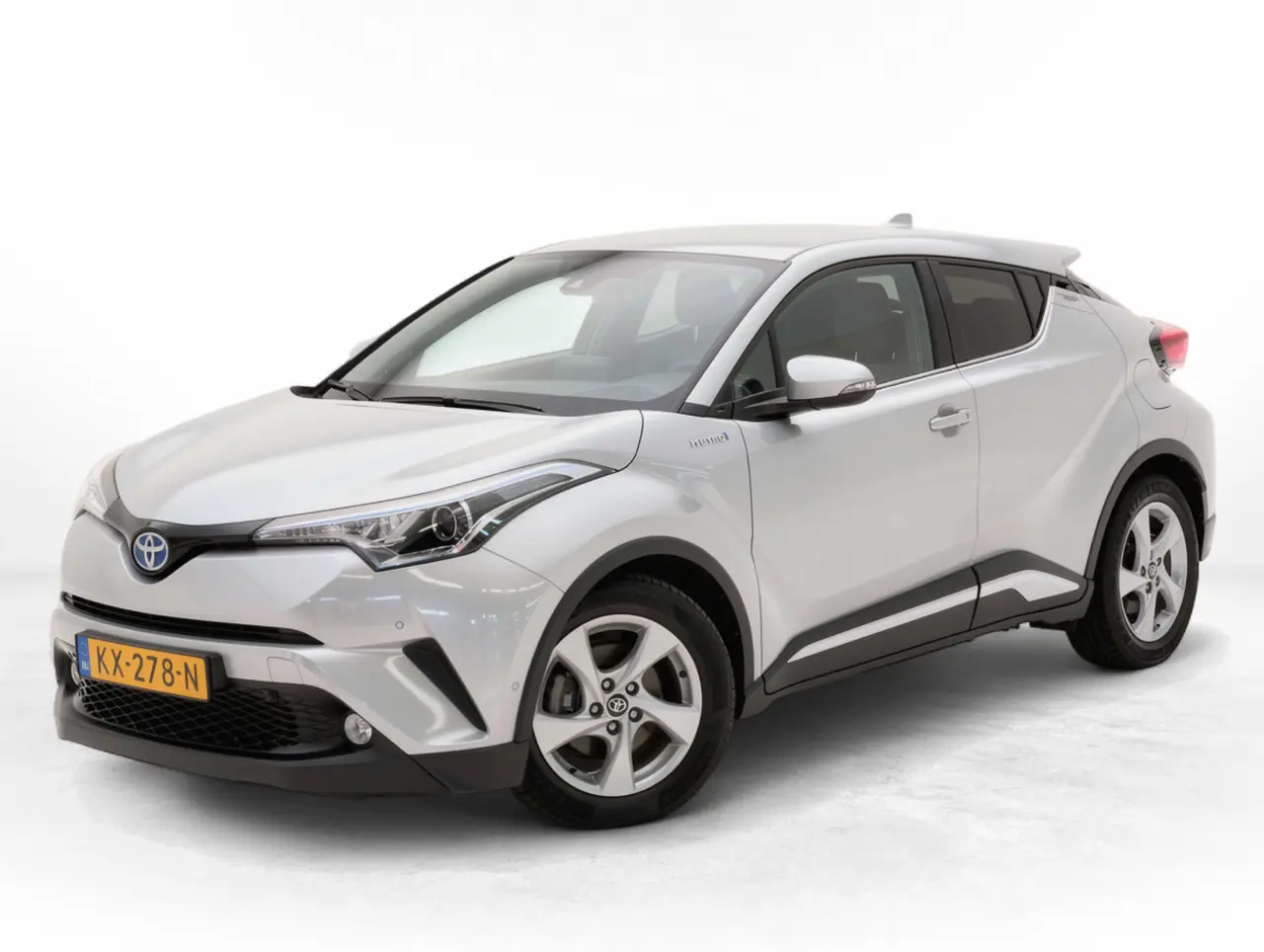 Toyota C-HR 1.8 Hybrid First Edition 2016, foto 1