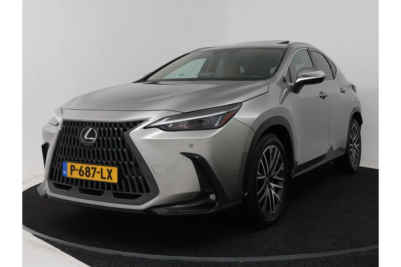 Lexus NX 450H+ AWD Launch Edition 2022, foto 1