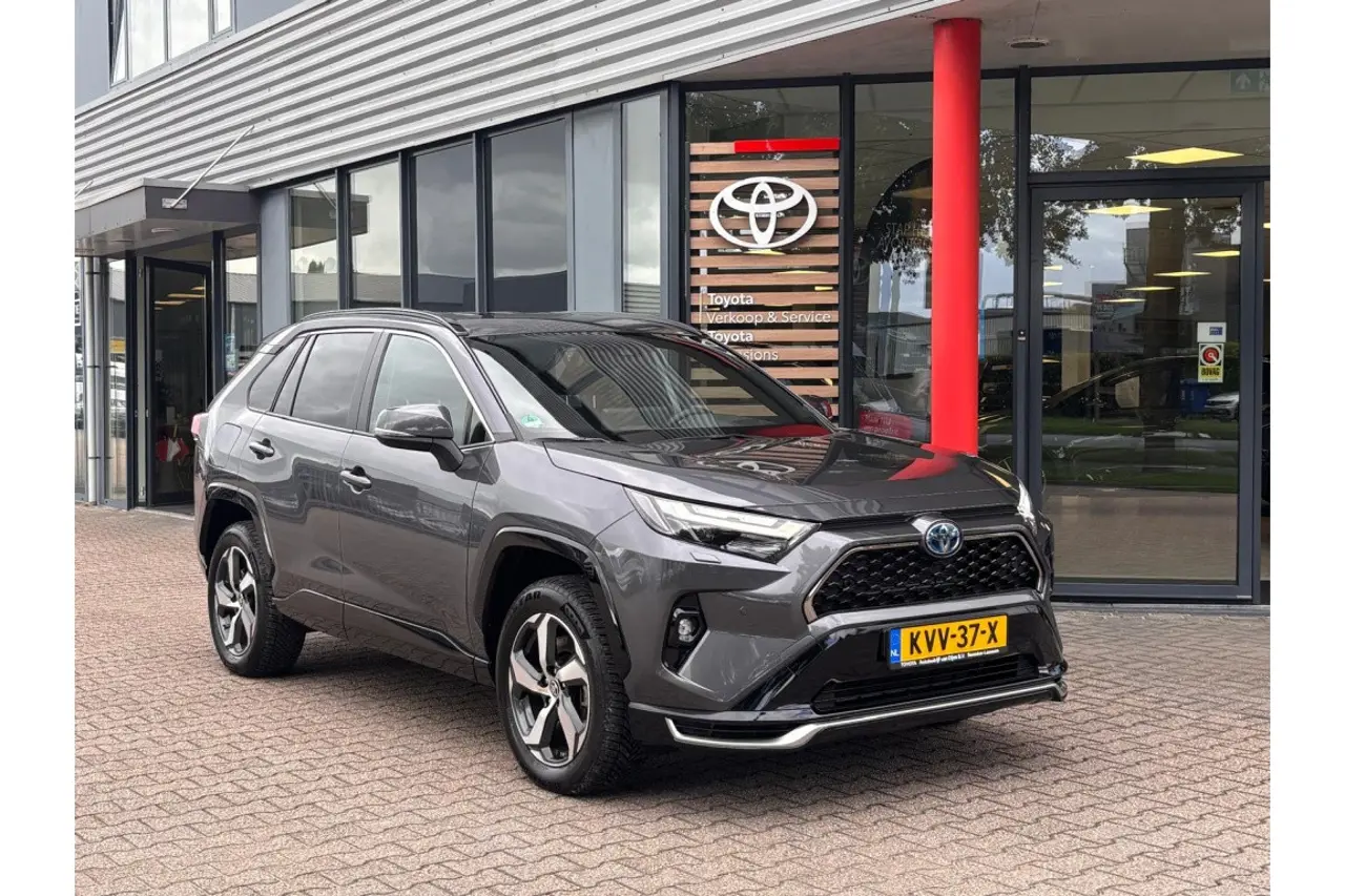 Toyota RAV4 2.5 Plug Hyb. Dynamic 2025, foto 1