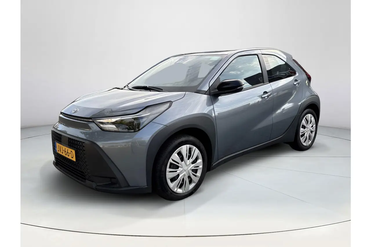 Toyota Aygo X Hybrid 115 Play 2026, foto 1