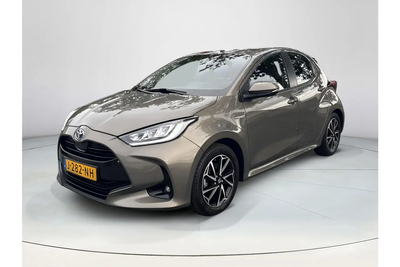 Toyota Yaris 1.5 Hybrid First Edition 2020, foto 1