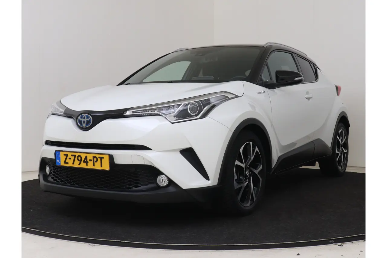 Toyota C-HR 1.8 Hybrid Style Bi-Tone 2019, foto 1