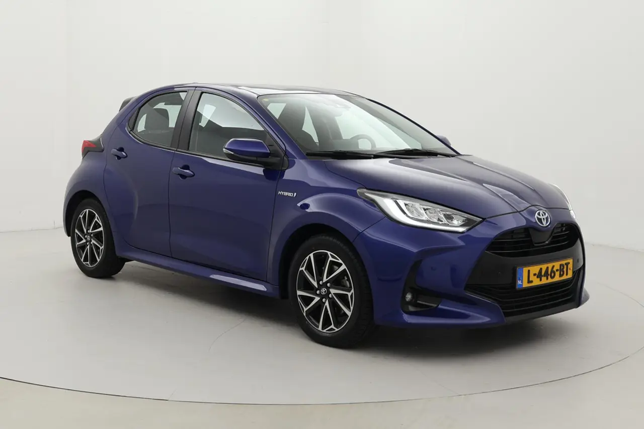 Toyota Yaris 1.5 Hybrid Dynamic 2021, foto 1