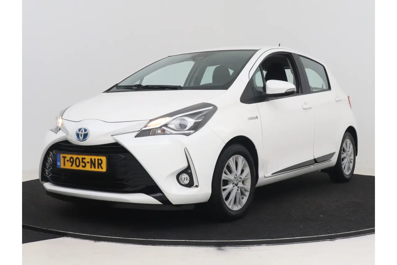 Toyota Yaris 1.5 Hybrid Active 2018, foto 1