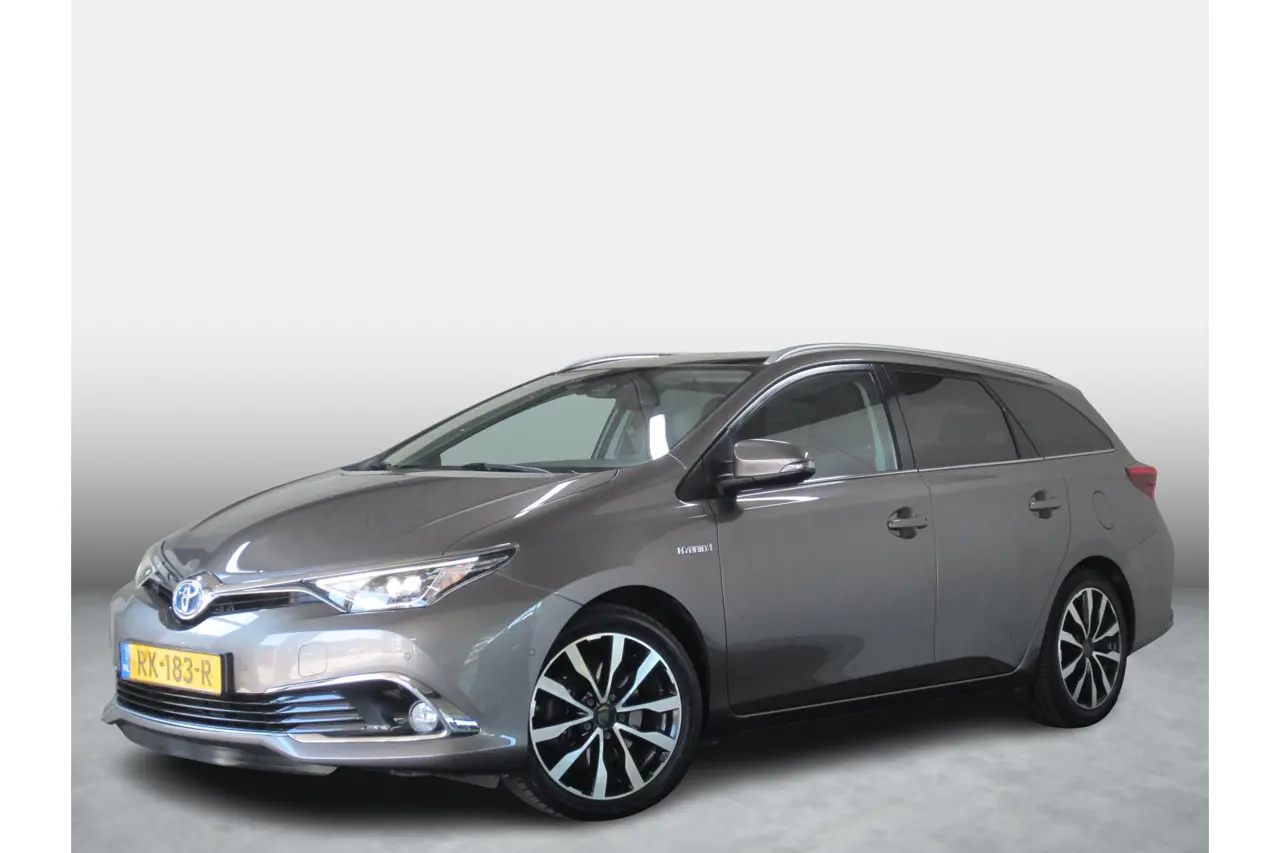 Toyota Auris Touring Sports 1.8 Hybrid Executive Trekhaak Panoramadak 2018, photo 1