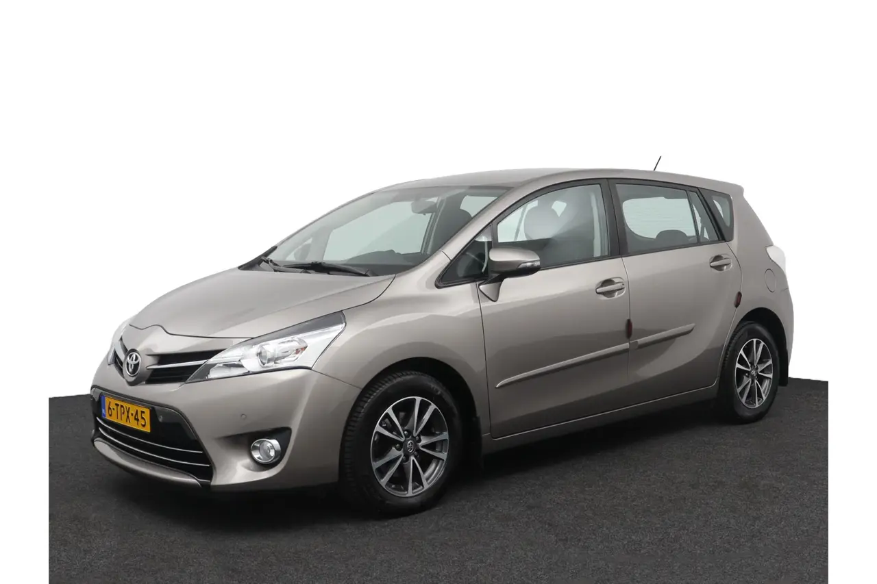 Toyota Verso 1.8 VVT-i Aspiration 2014, foto 1