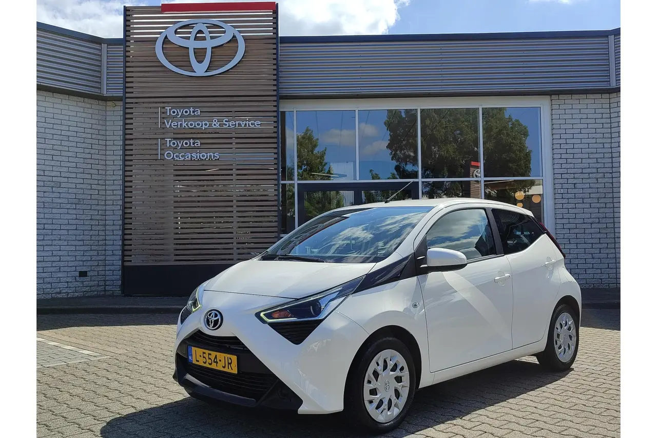 Toyota Aygo 1.0 VVT-i X-Play 2021, foto 1