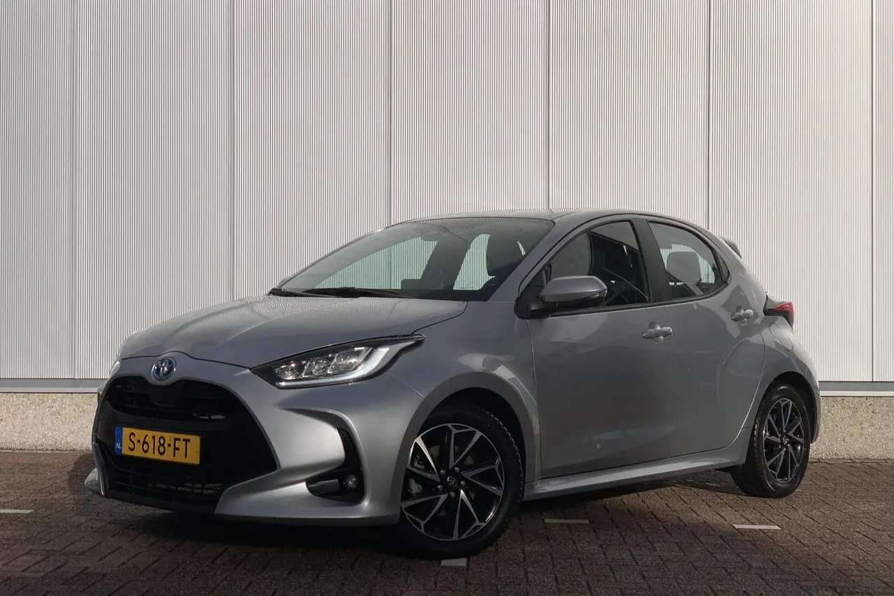 Toyota Yaris 1.5 Hybrid Dynamic 2023, foto 1