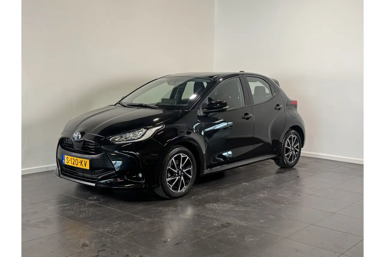 Toyota Yaris 1.5 Hybrid Dynamic 2023, foto 1