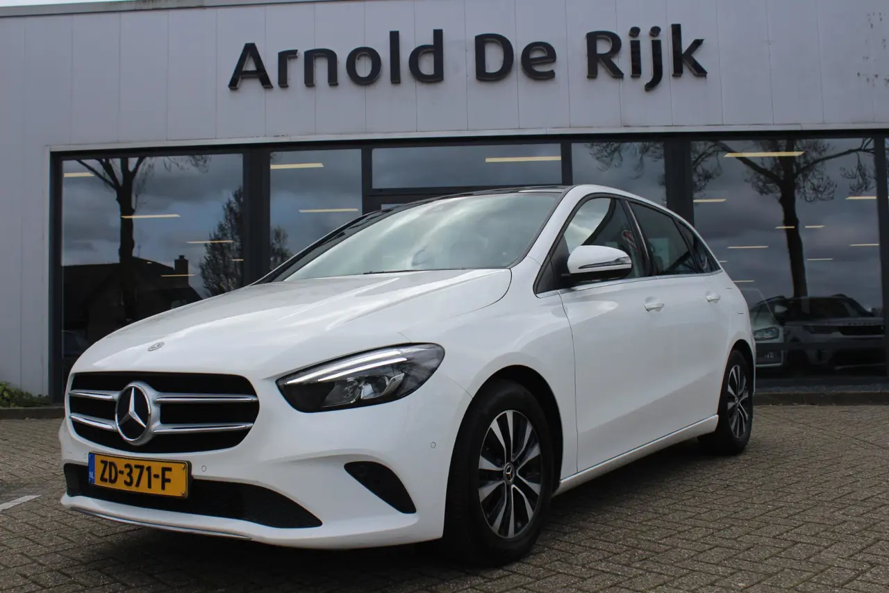 Mercedes-Benz B-Klasse 180 Business Solution 2019, foto 1