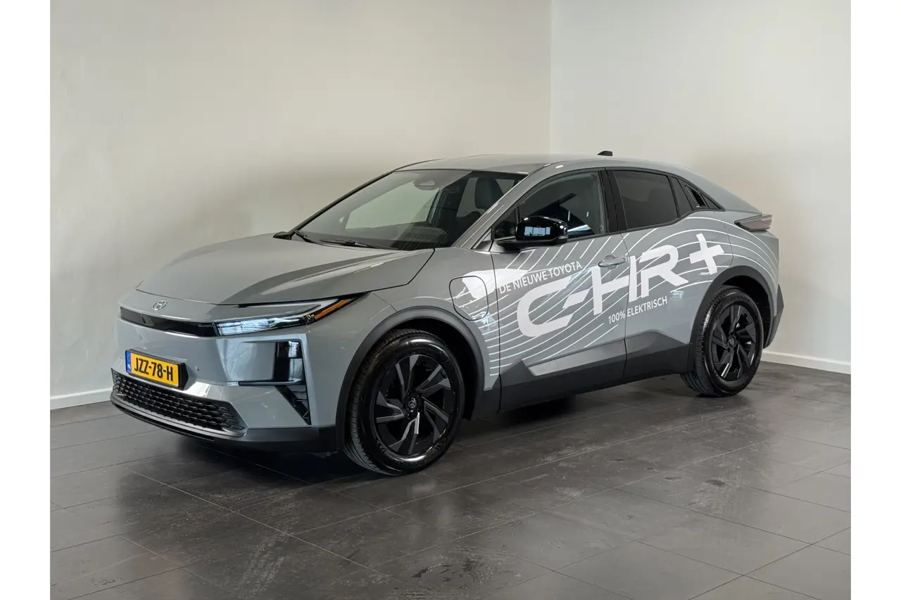 Toyota C-HR First Edition 77 kWh 2026, foto 1