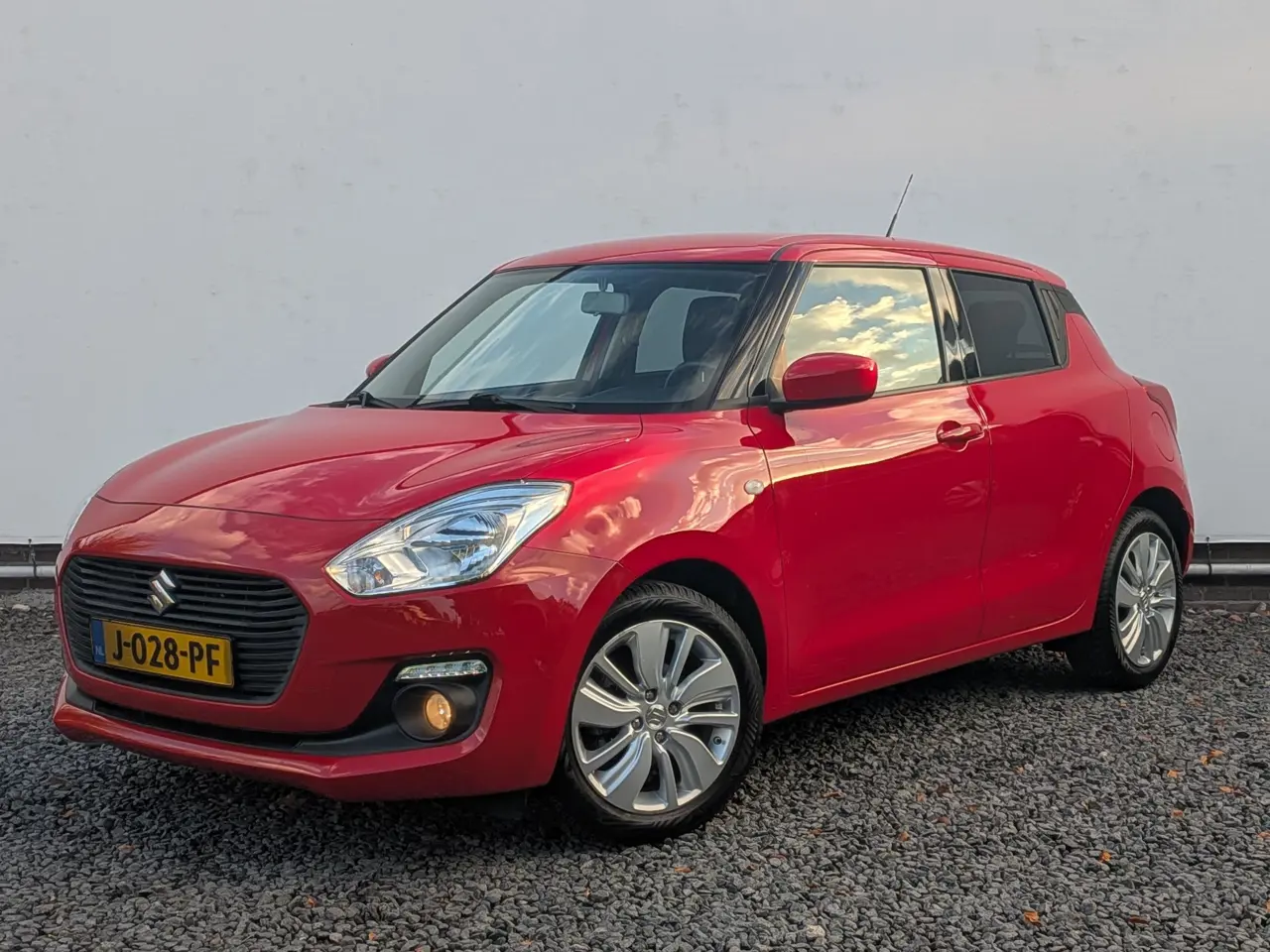 Suzuki Swift 1.2 Select Smart Hybrid 2020, foto 1