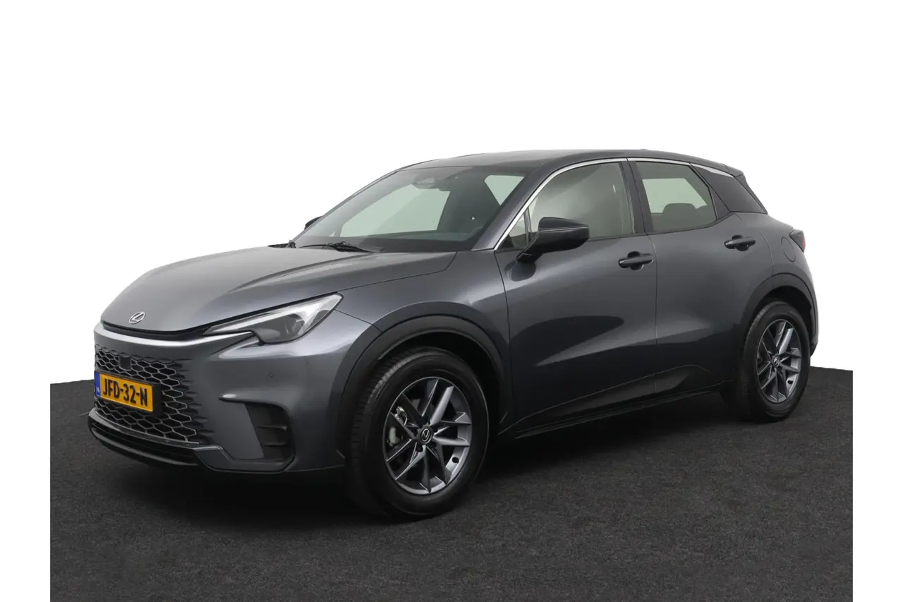 Lexus LBX 1.5 2Wd 2025, foto 1